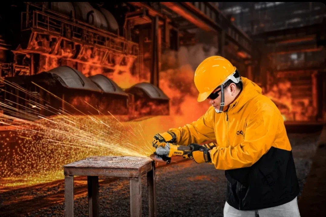 Аккумуляторная угловая шлифовальная машина (УШМ) INGCO CAGLI261521 INDUSTRIAL 20 В 115 мм 1х4 Ач — фото 16