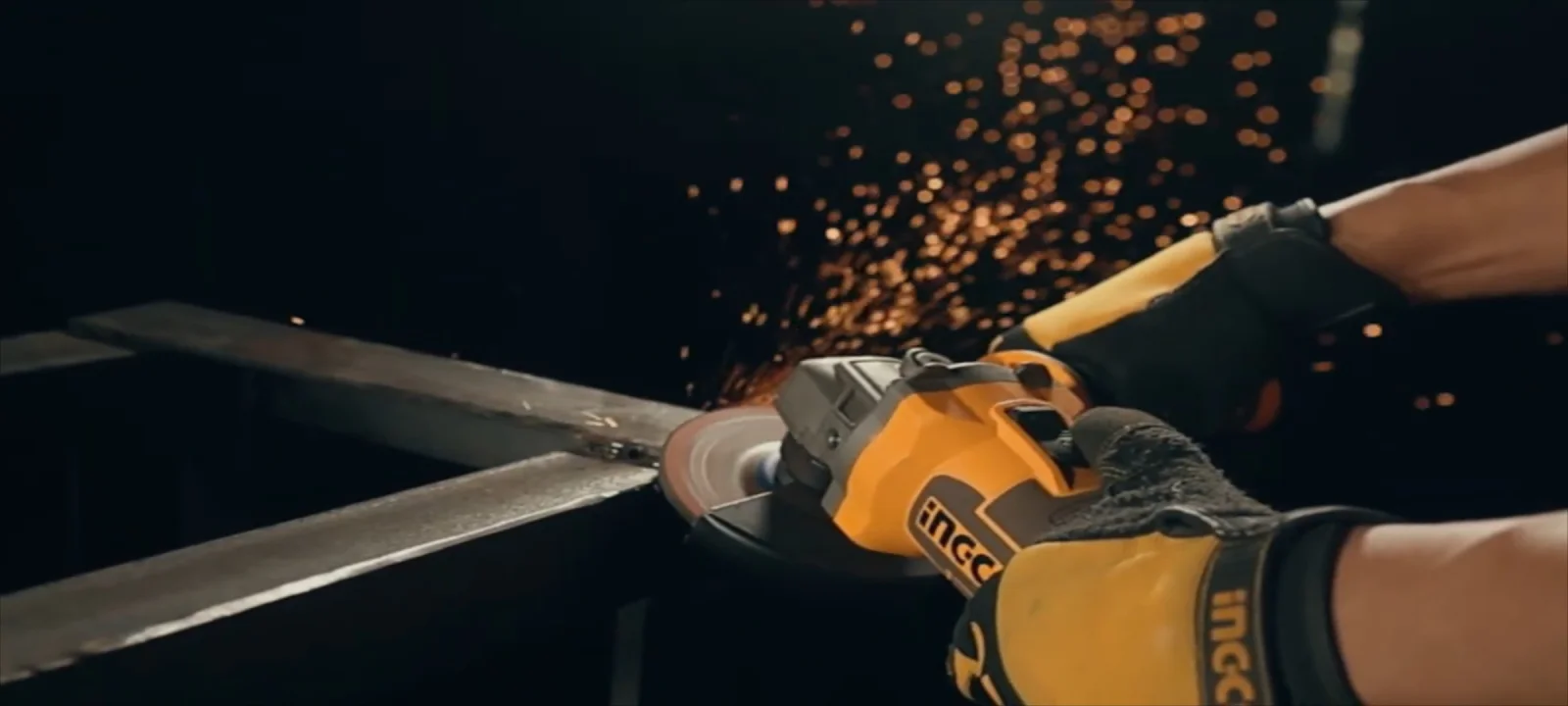 Аккумуляторная угловая шлифовальная машина (УШМ) INGCO CAGLI271532 INDUSTRIAL 20 В 115 мм 2x4 Ач — фото 9
