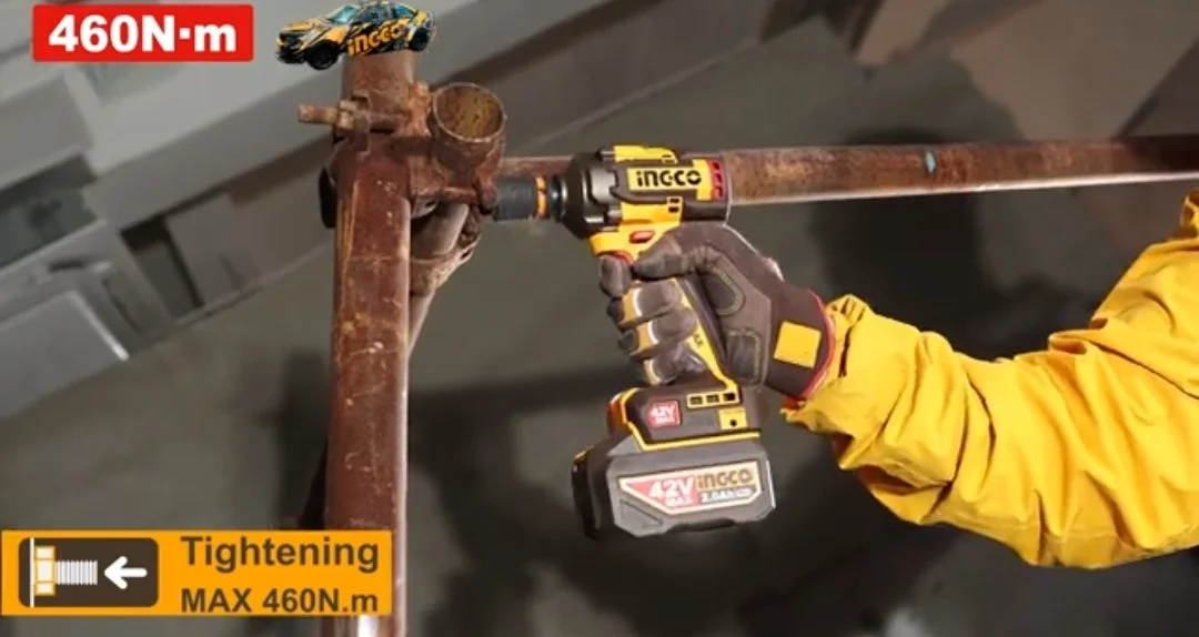 Аккумуляторный бесщёточный ударный гайковёрт INGCO CIWLI42461 INDUSTRIAL 42 В 1/2